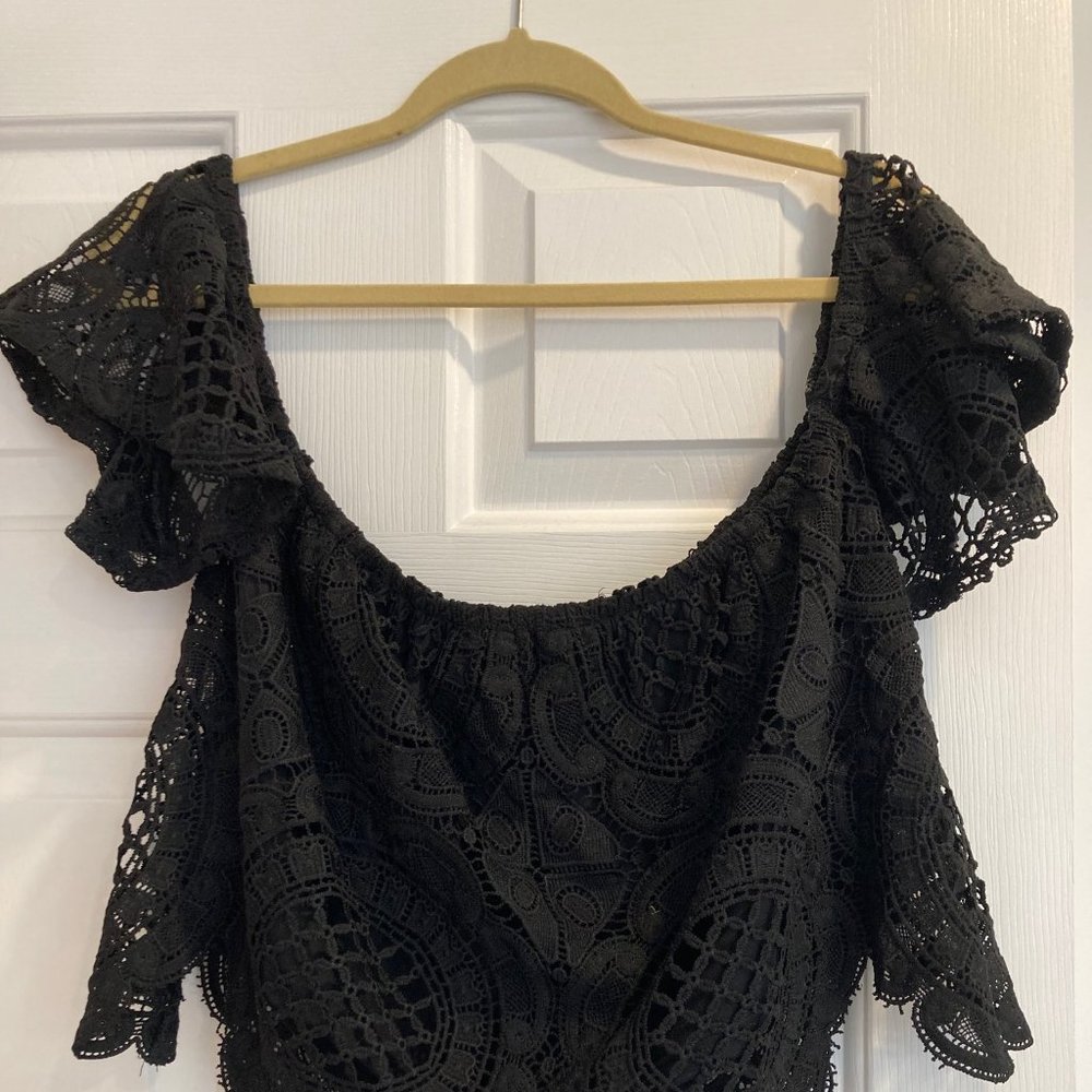 Vava by Joy Han off the shoulder lace top size S black